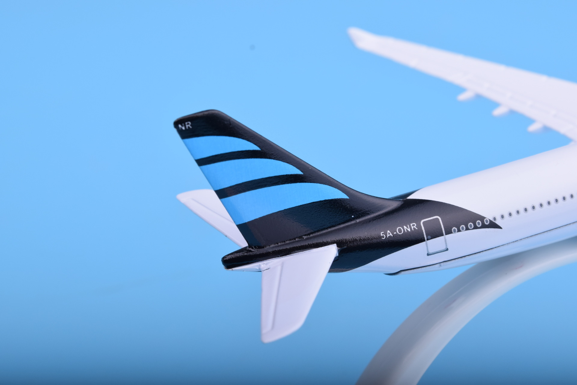 飞机模型 航空模型 空客泛非航空a330 16厘米锌合金机模航模-阿里巴巴