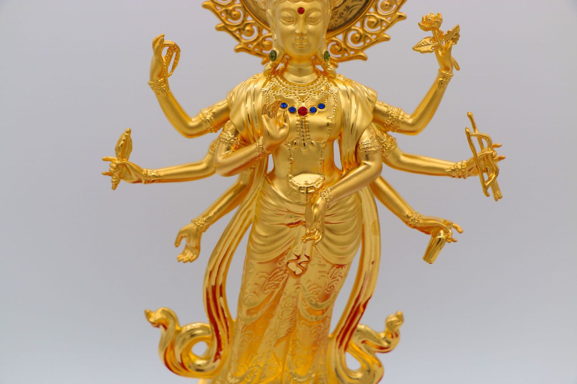 炫金千手观音菩萨佛像客厅家居工艺品办公室玄关饰品黄金摆件批发