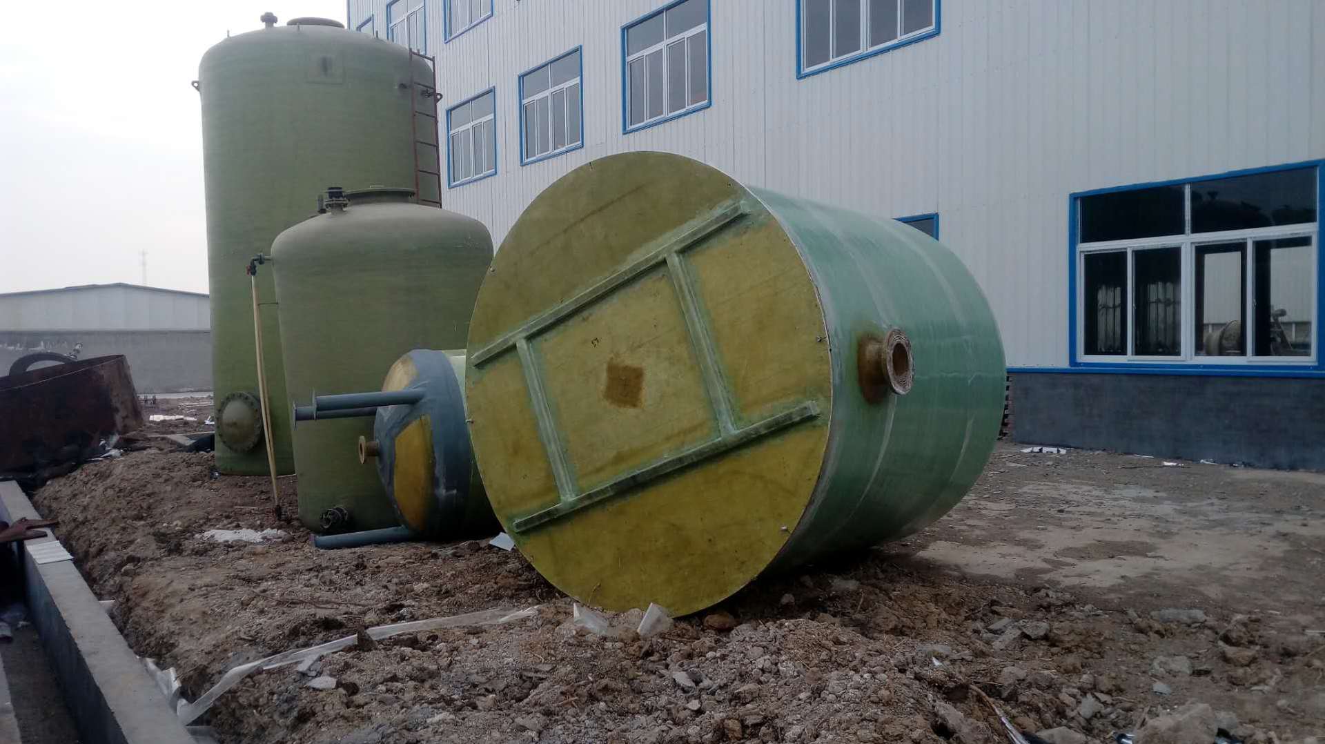 玻璃钢氨基酸反应罐玻璃钢液碱储罐玻璃钢盐酸罐