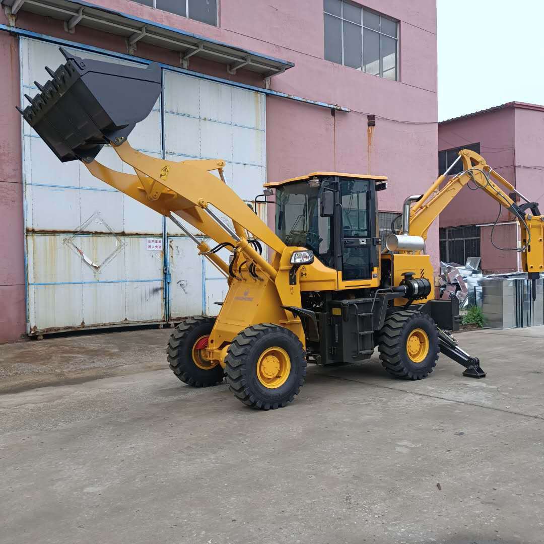 座驾小型挖掘机载人一机多用挖沟机工程用铲挖一体挖掘机