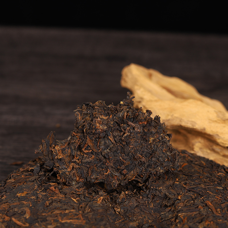 老曼峨普洱茶357g饼茶云南勐海老树七子饼普洱熟茶昆明干仓存储