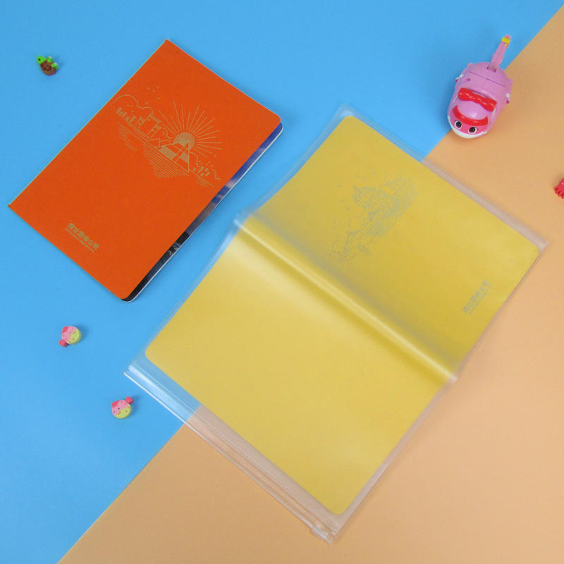 求购2022冬透明图画本书皮12年级36年级小学生美术本包书皮粘贴画画本