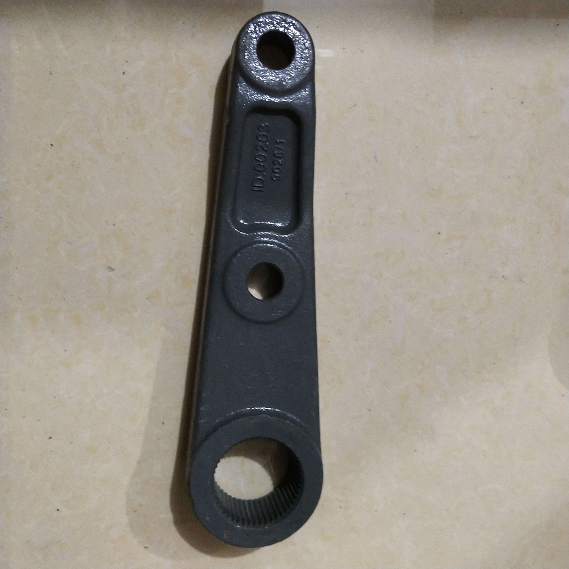 wg9131479022汽车转向摇臂 重汽豪沃斯太尔配件