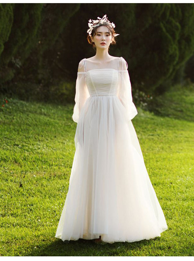 简约轻婚纱森系超仙一字肩新娘出门纱旅拍梦幻小个子日常轻纱礼服