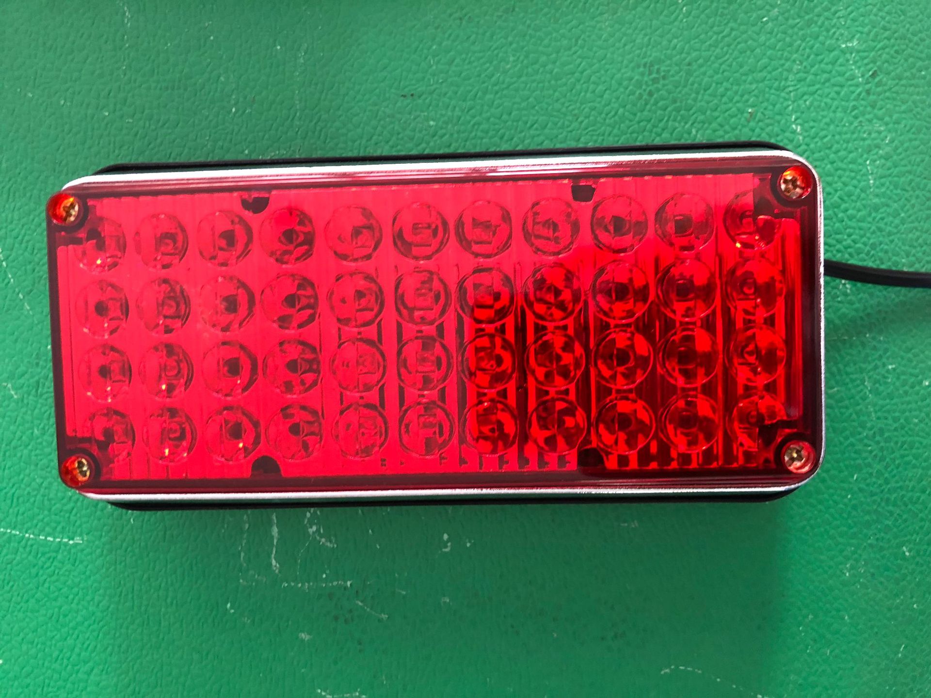 led爆闪警示灯 岗亭长方灯 工程车救护车红蓝 对闪灯