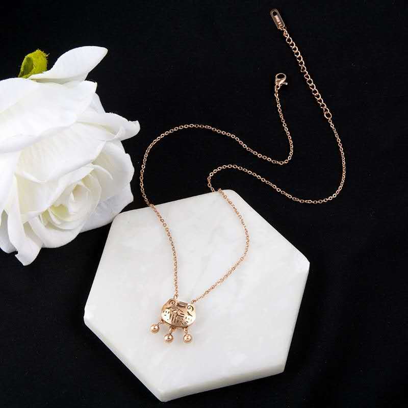 长命锁项链女韩版网红潮个性饰品颈带吊坠钛钢不掉色平安锁骨链