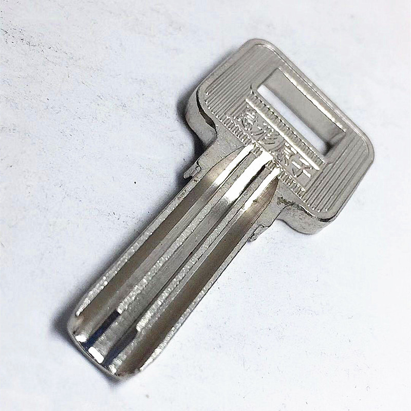 05mm长22mm双排打孔防盗锁半圆纯铜钥匙胚子