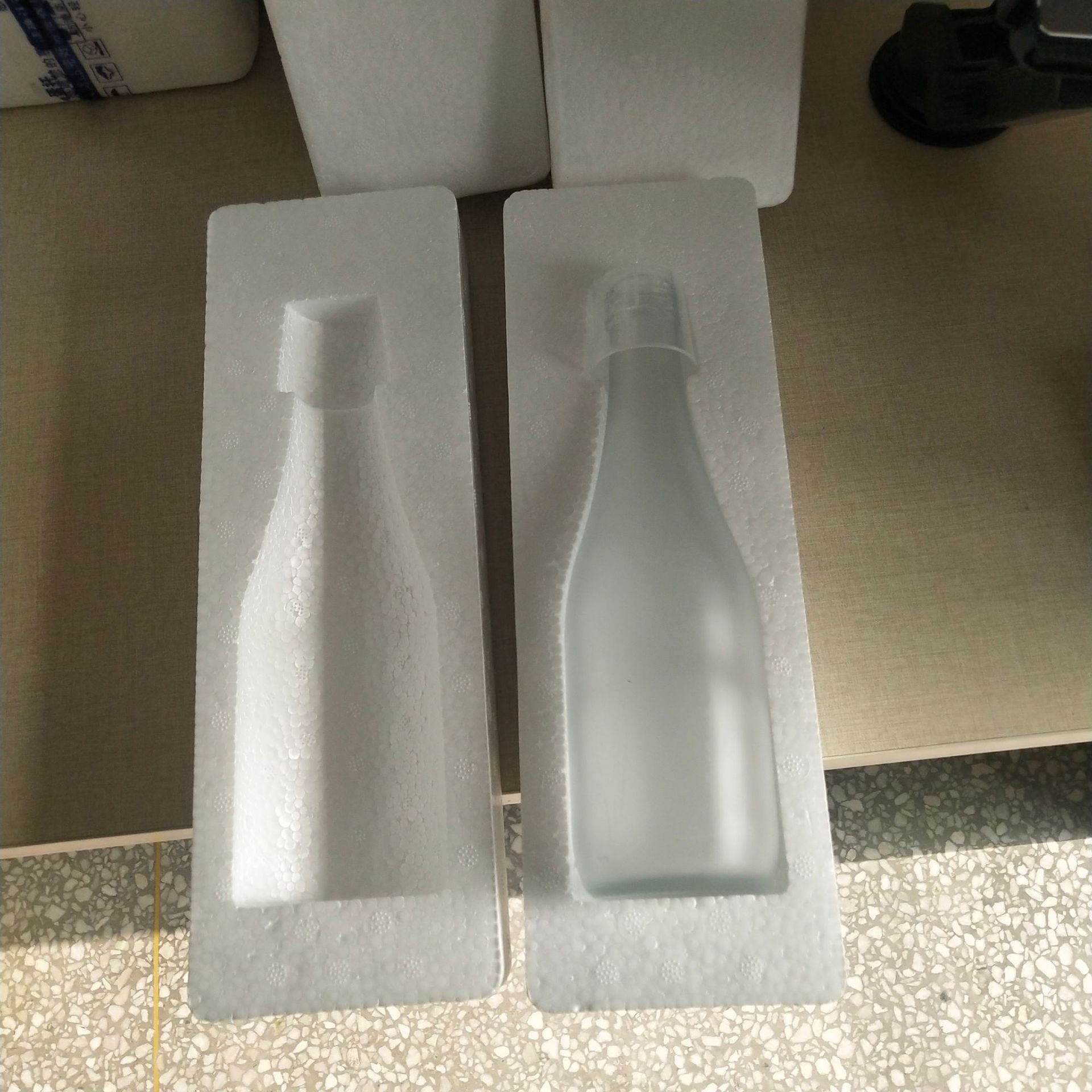 防碎防震泡沫包装箱 酒瓶运输泡沫箱快递包装箱 玻璃瓶泡沫箱