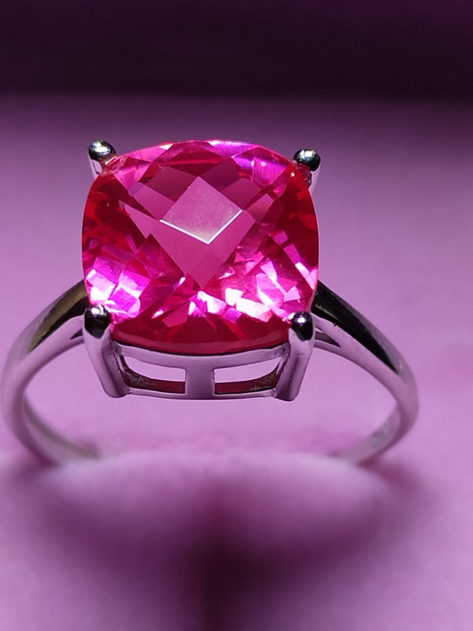 红宝石戒指合成红宝石戒指