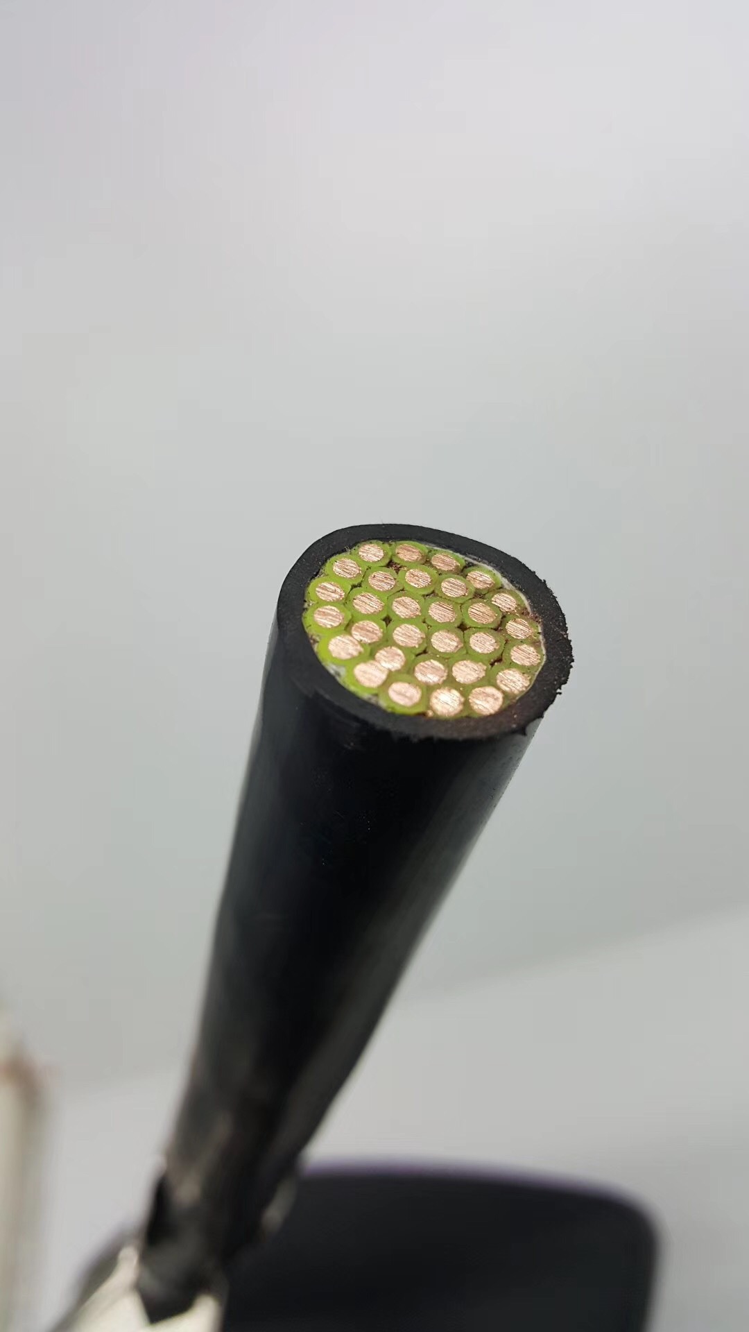 低烟无卤耐火wdznyjy4*240 1/2电缆240平方3 1芯5芯铜线