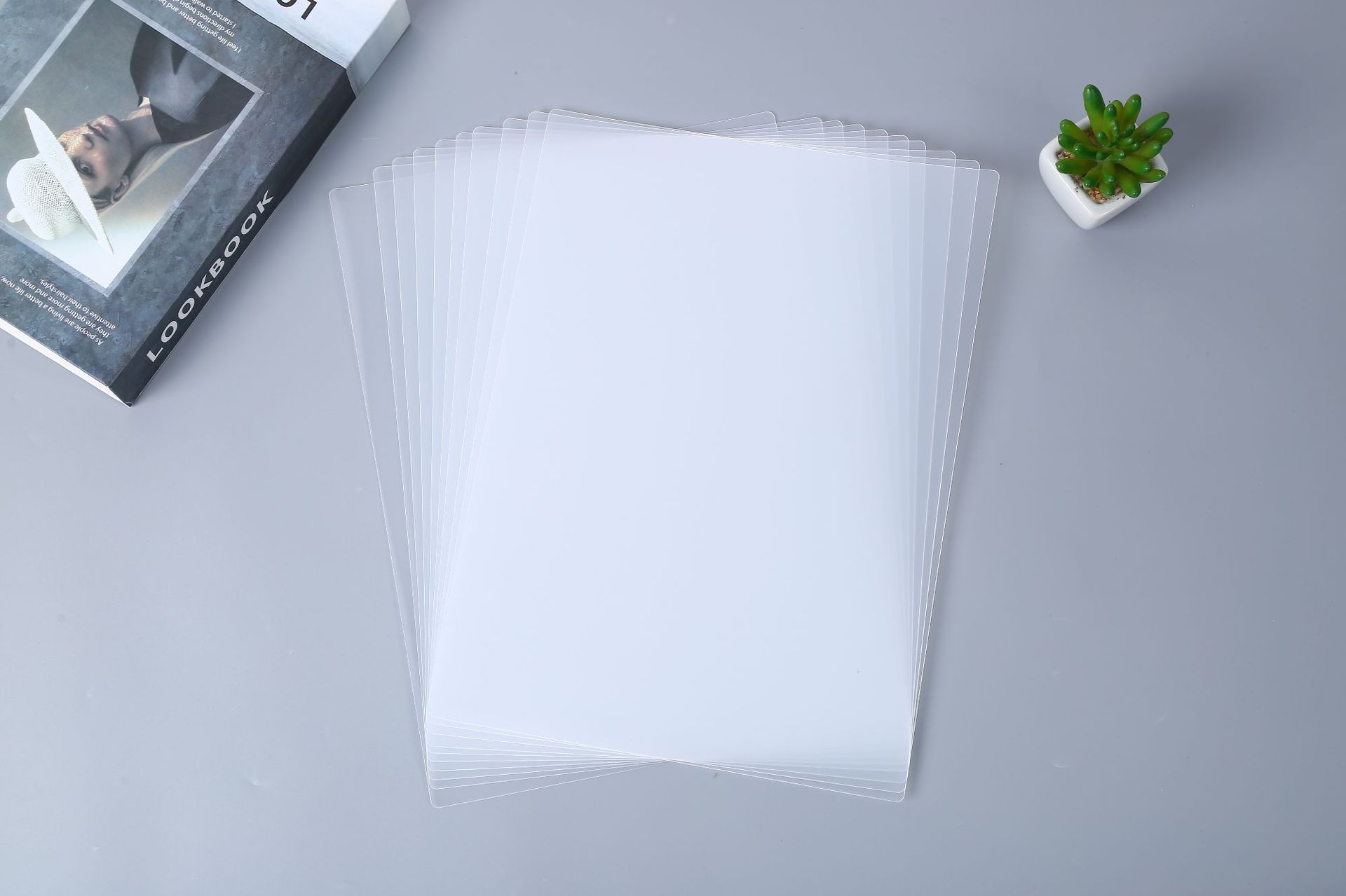 厂家写字垫板pp塑料垫板a4垫纸板轻松学习复写办公文教用品批发