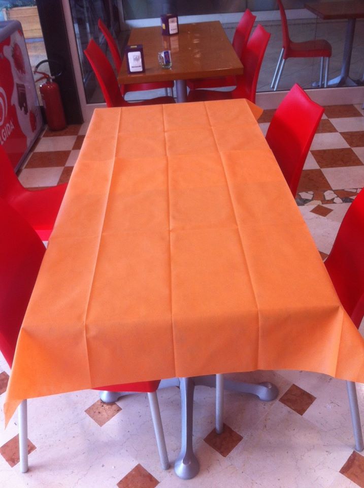 一次性桌布 纺粘无纺布 防尘布 一次性免洗生日台布