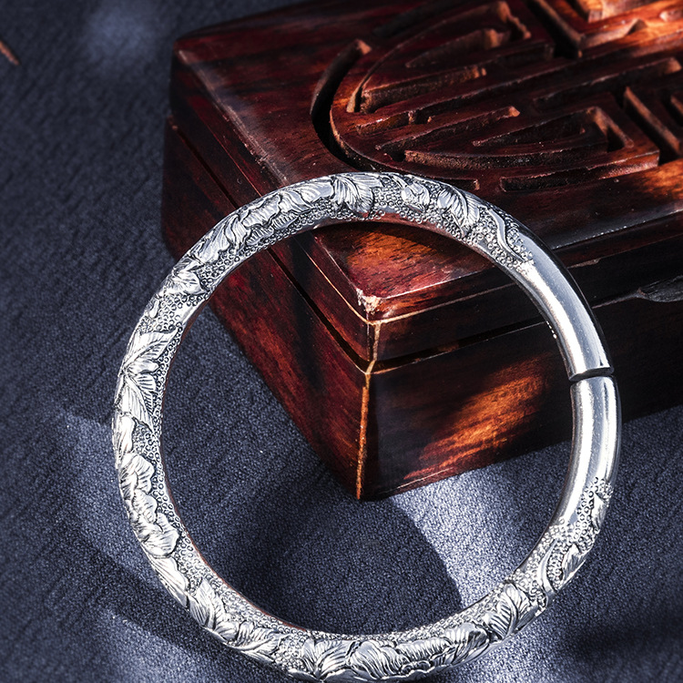 大理银匠手工制作 丽江雪花银手镯 s999足银复古牡丹光面手环