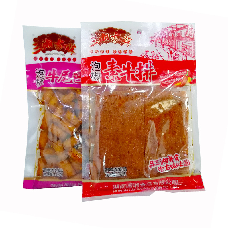 三湘古镇辣条132g泡椒辣条湖南特产豆制品学校休闲零食 批发
