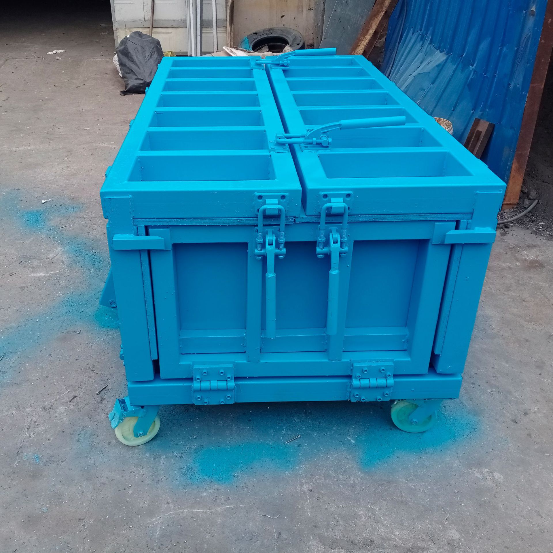 青岛厂家聚氨酯发泡模具 冰柜发泡模具 自动售货机发泡成型模具