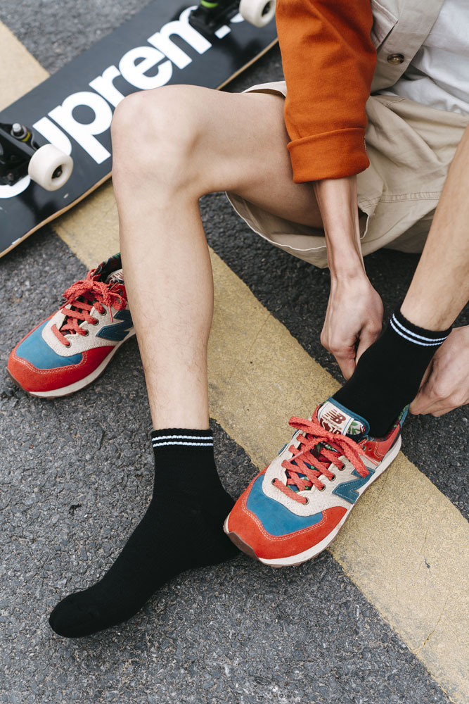 秋冬新款篮球袜子男中筒 脚底拉毛纯色棉袜毛巾运动袜潮厂家批发