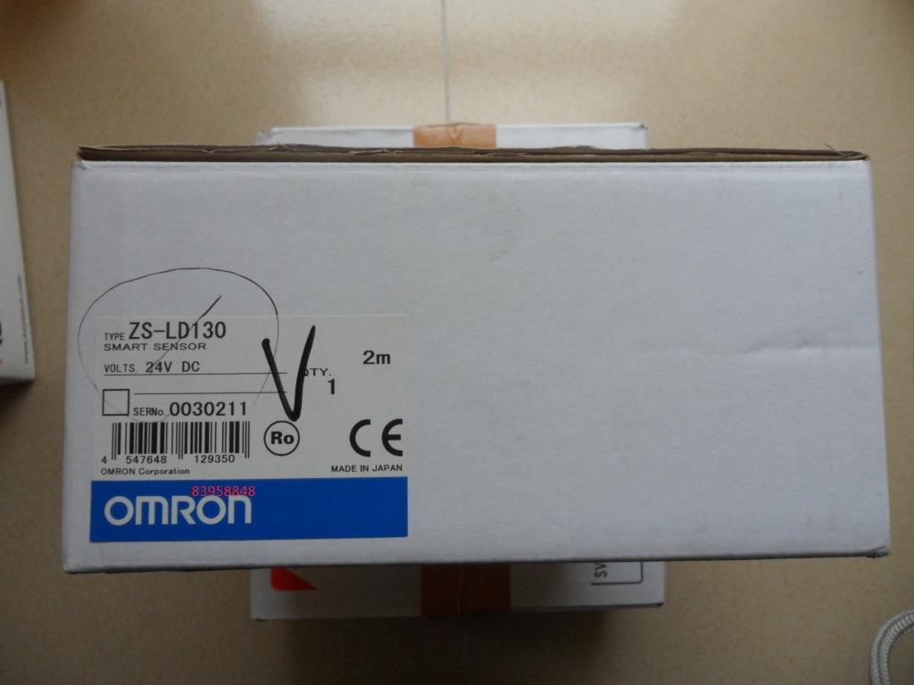 欧姆龙位移传感器zs-ld130  全新原装现货包邮实物拍摄有质保