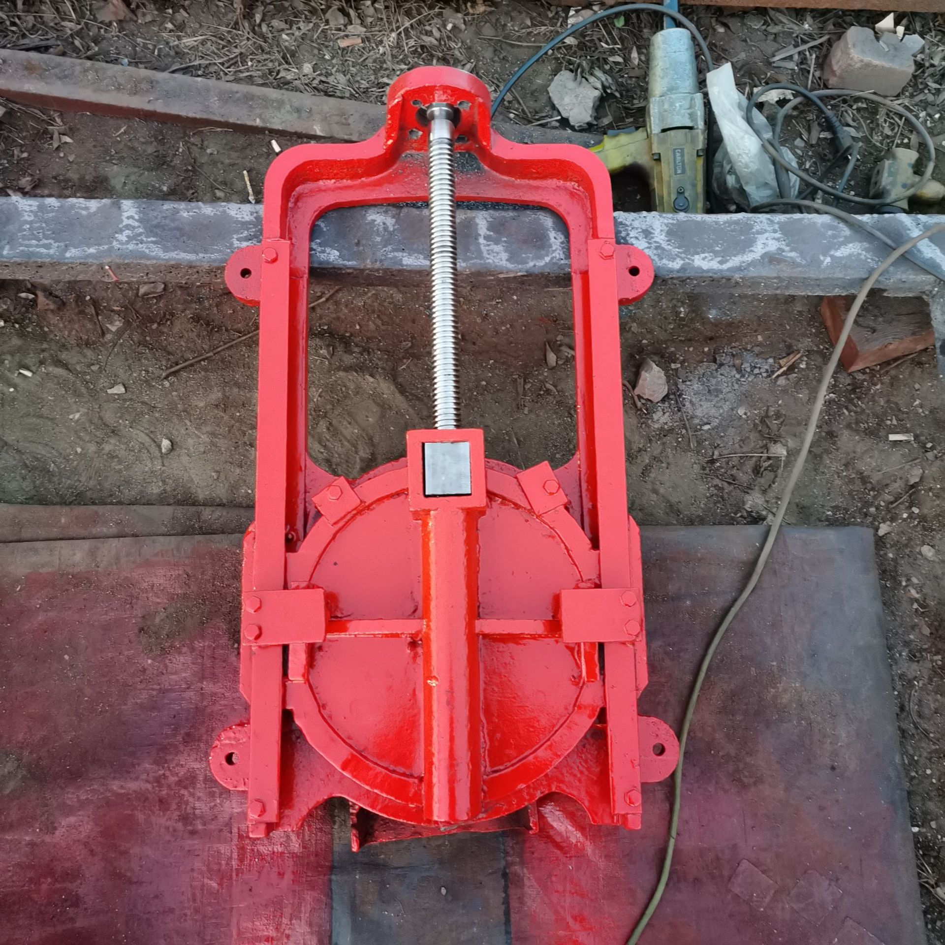 附壁安装螺杆扳手启闭型定制暗杆式铸铁镶铜机闸一体闸门