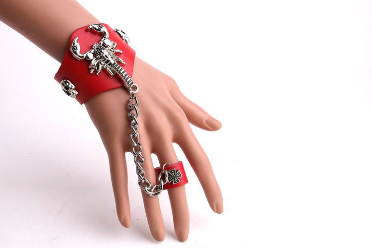 红蝎子十字架骷髅手套朋克演出摇滚潮男女手首饰品日韩国流行真皮