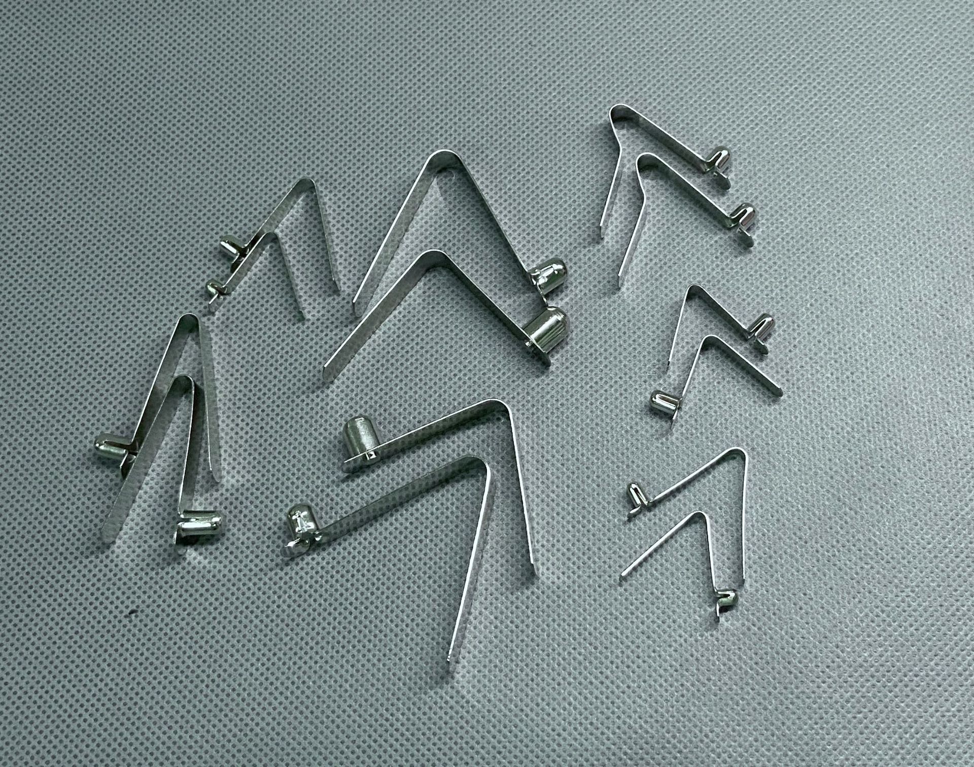 定制6mm双珠u型弹扣v型弹簧片管内伸缩定位弹片弹簧扣五金冲压件