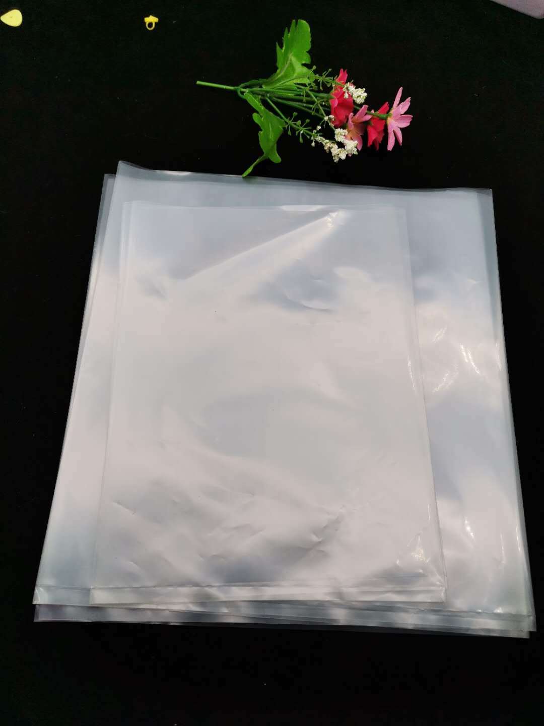 现货防窒息5国警告语袋透明pe自粘袋警示语防尘袋18*20 4玩具袋