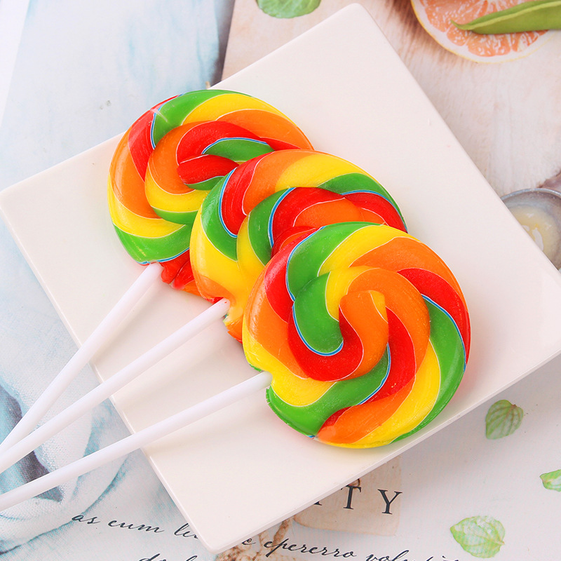 创意五彩棒棒糖波板糖30克圆形儿童七彩糖果零食办公休闲食品批发-阿