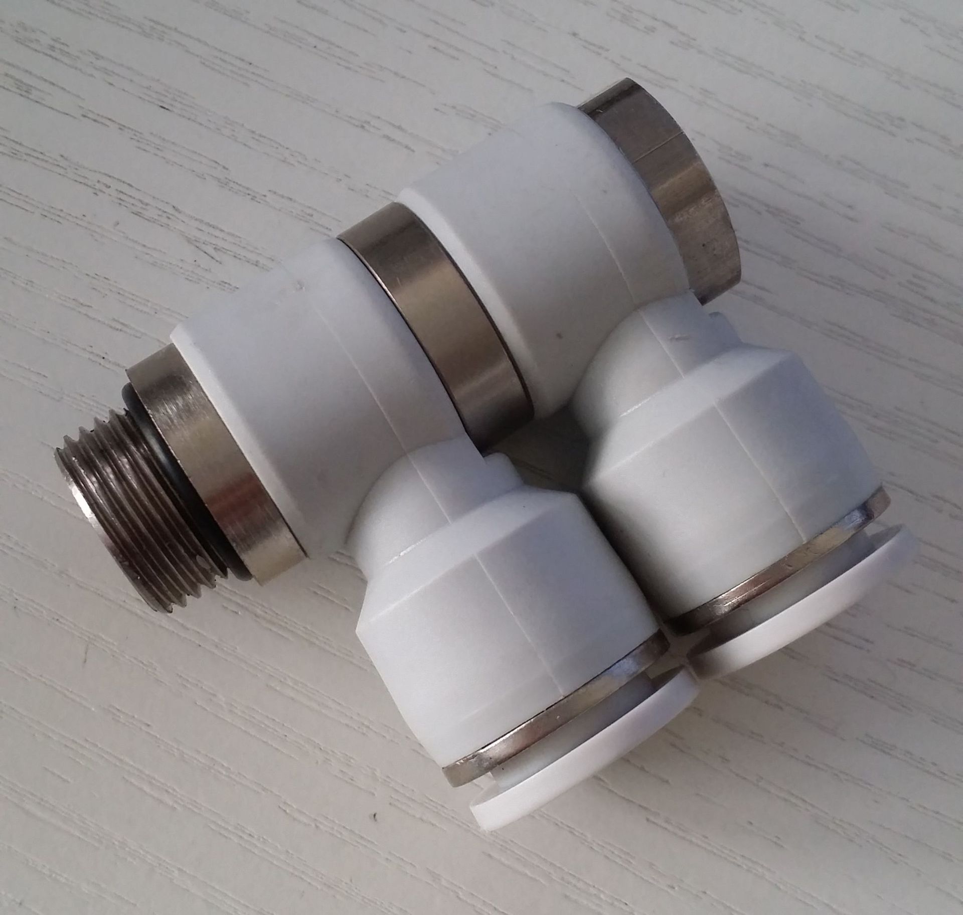 河南以赛亚 快插接头 二联直角接头 ipht(2)  气动接头厂家直销