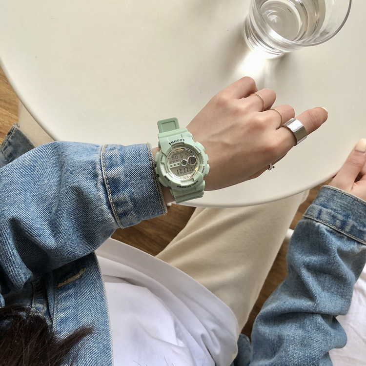 抹茶绿色手表女ins风显白学生原宿简约气质网红防水独角兽电子表