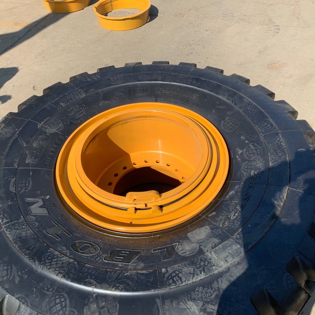 真空钢圈22.00/3.0-25配套轮胎26.5r25装载机七件式轮毂 厂家定做