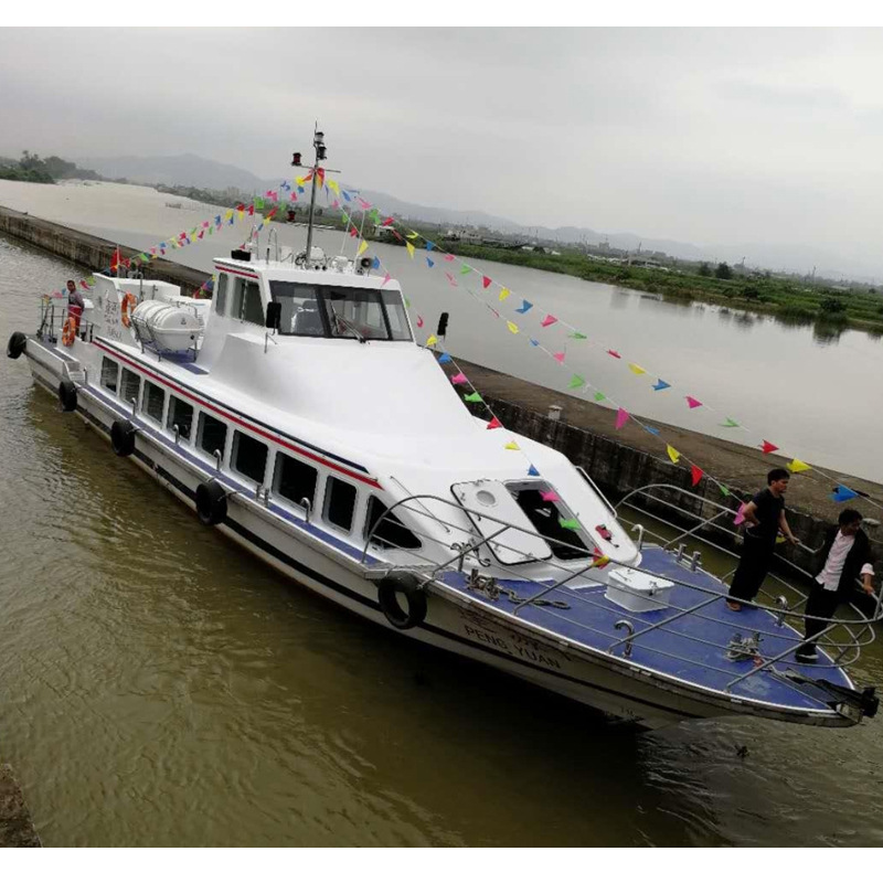客船油轮 小型游艇 湖面观光游船 轮船 水上摩托艇 水上游乐设施