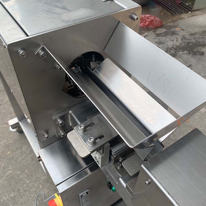 广州莴笋削皮机 淮山去皮 青瓜剥皮机设备 九盈机械红萝卜削皮机