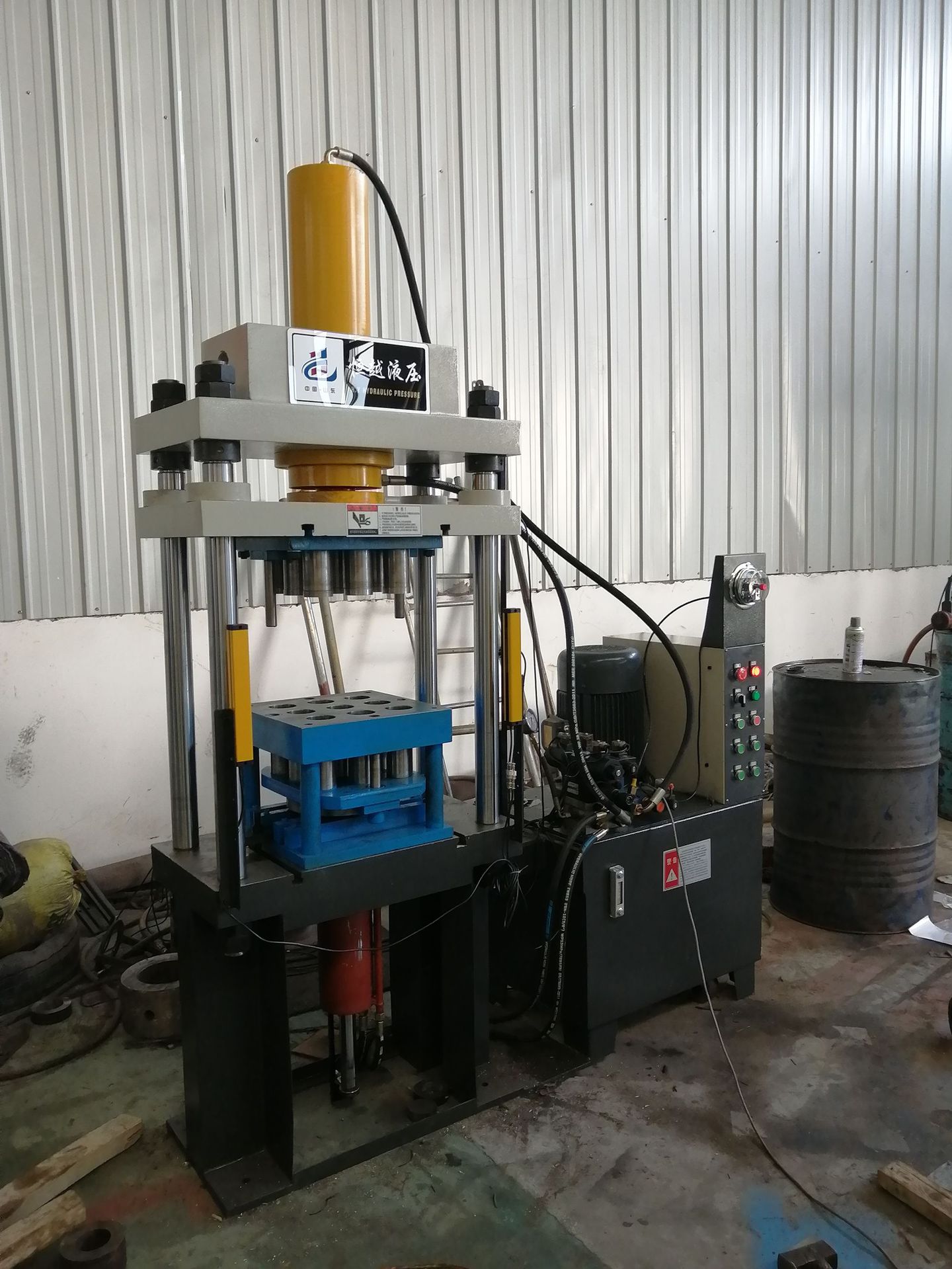 现货供应四柱三梁液压机 63吨海带压饼成型油压机 茶叶压饼机
