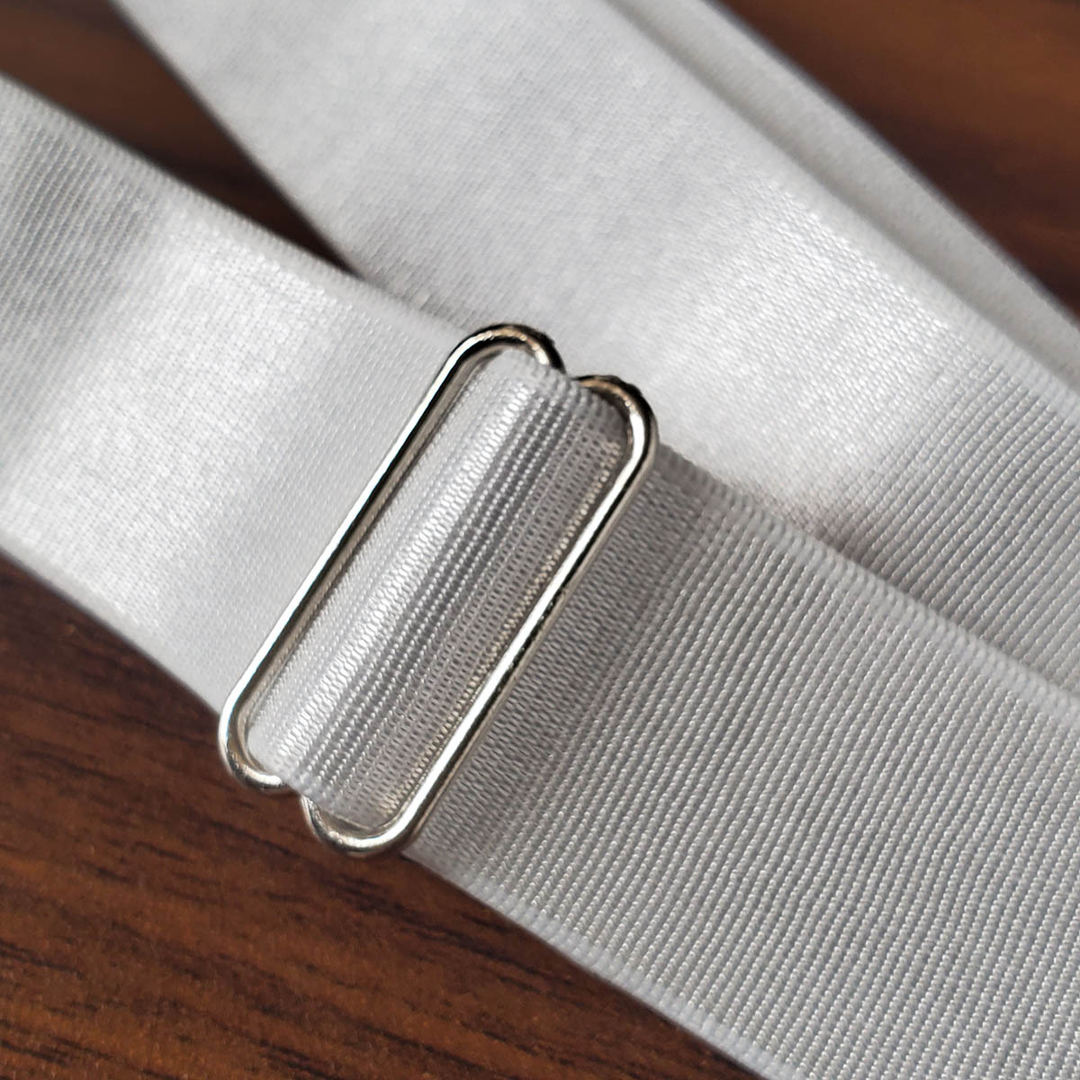 亚马逊wish白色衬衫防滑夹防皱绑带礼盒包装成人男女通用厂家直销