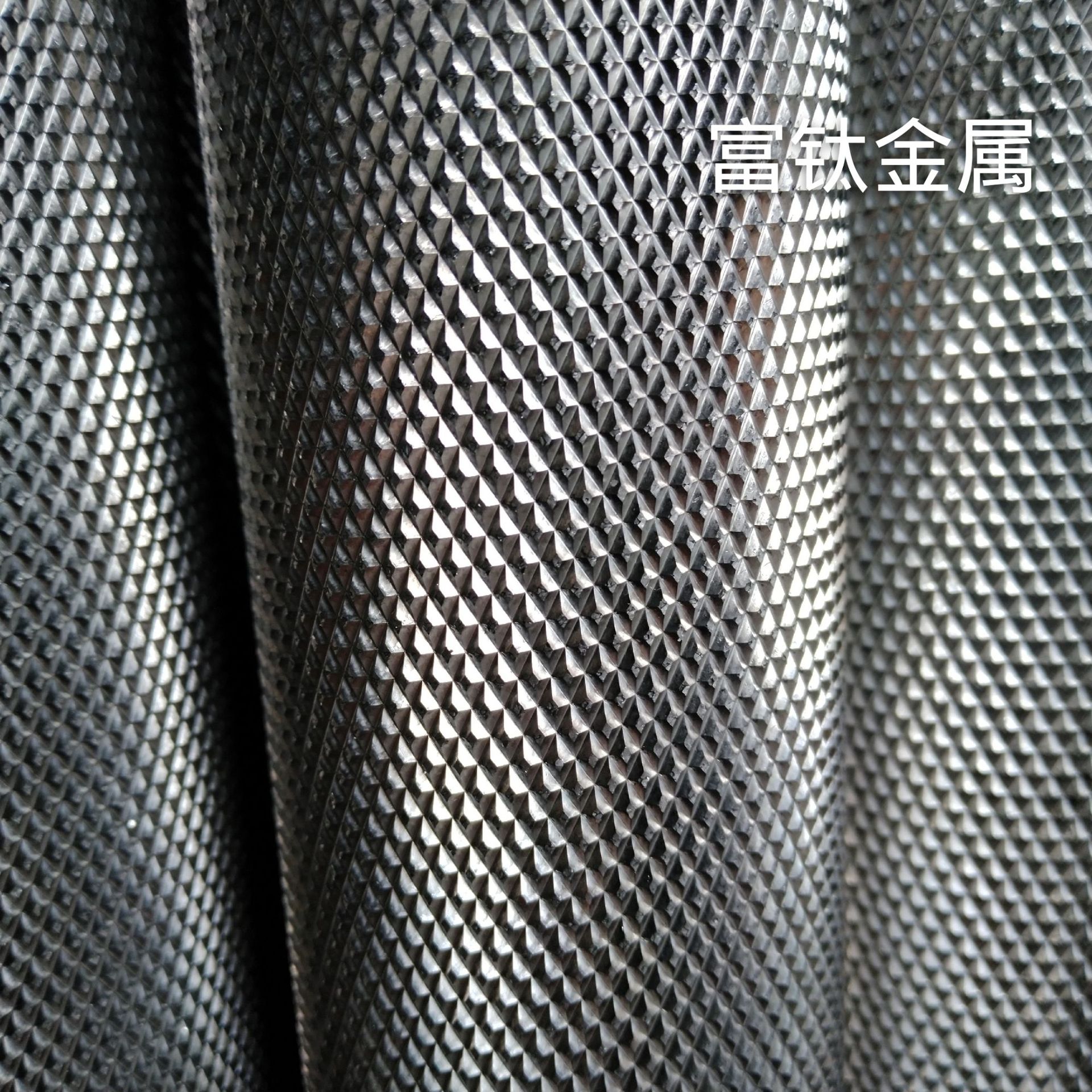 sus304网纹不锈钢无缝管 口罩机滚花轴 非标定做厂家批发加工80*8