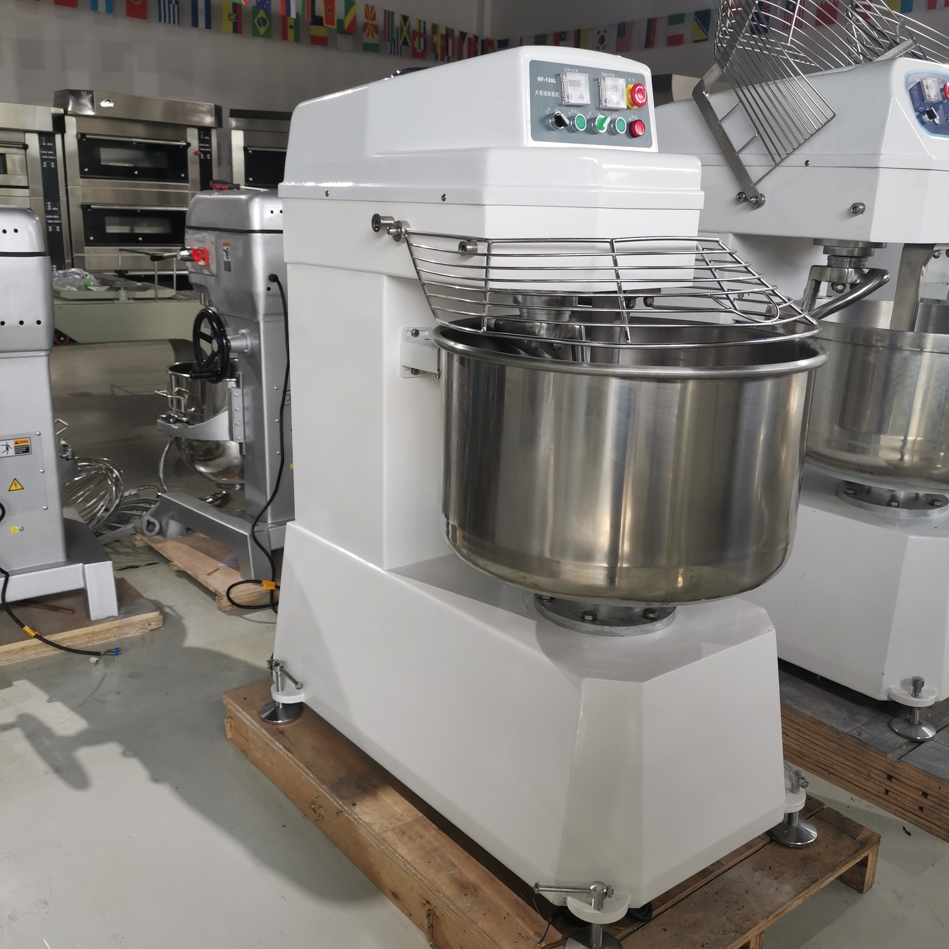双速双动和面机商用 120升大型立式揉面机 50kg面粉搅拌机打面机