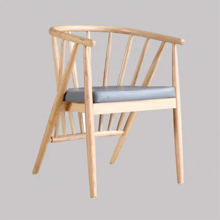 北欧家用扶手实木椅现代餐厅酒店饭店原木色餐椅咖啡馆个性休闲椅