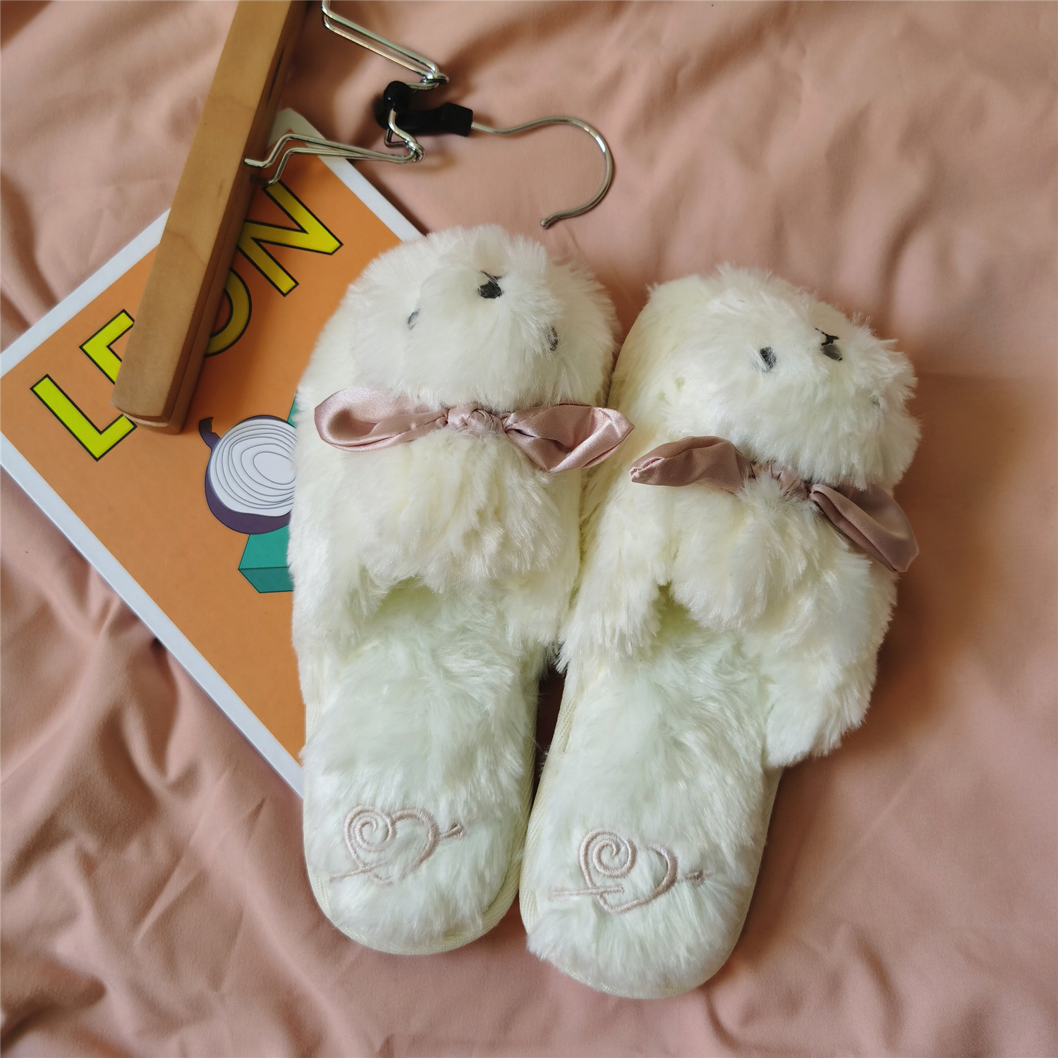 可爱小兔子毛毛拖鞋室内居家包头兔兔棉拖鞋女冬季网红ins潮鞋子