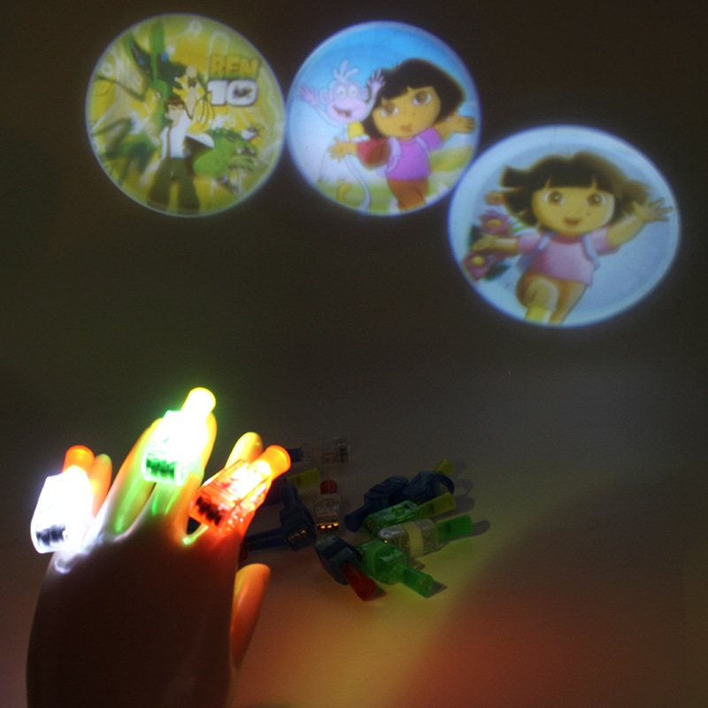 七彩发光卡通投影手指灯夜航灯地推礼品赠送 戒指灯 夏季夜市批发