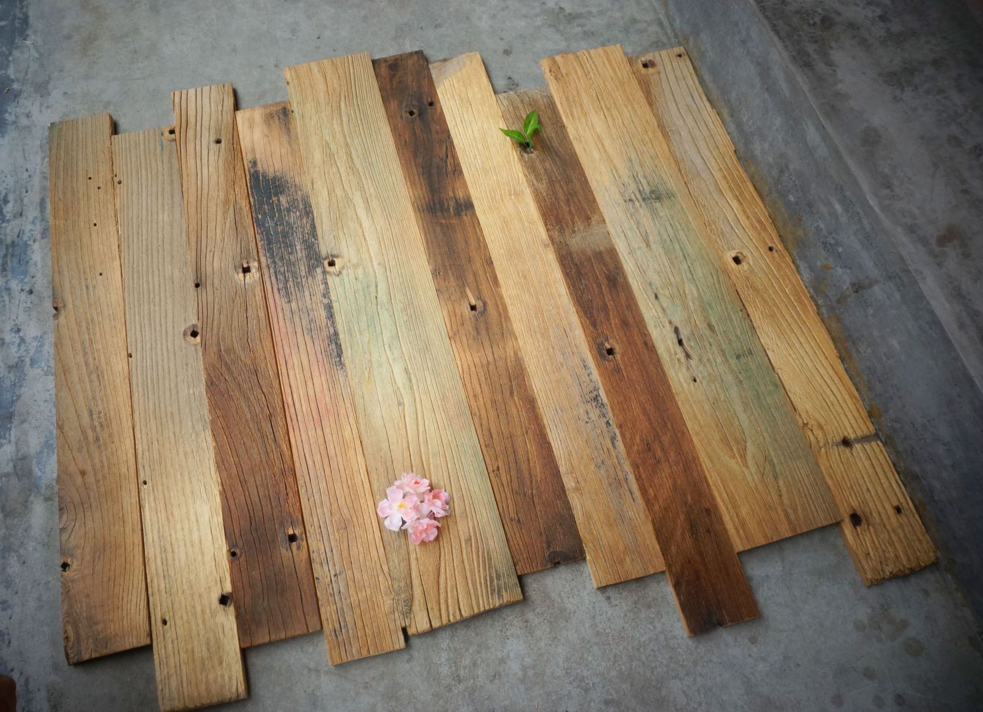 复古老榆木地板自然风化实木旧木板老木板背景墙原木装饰内墙定制