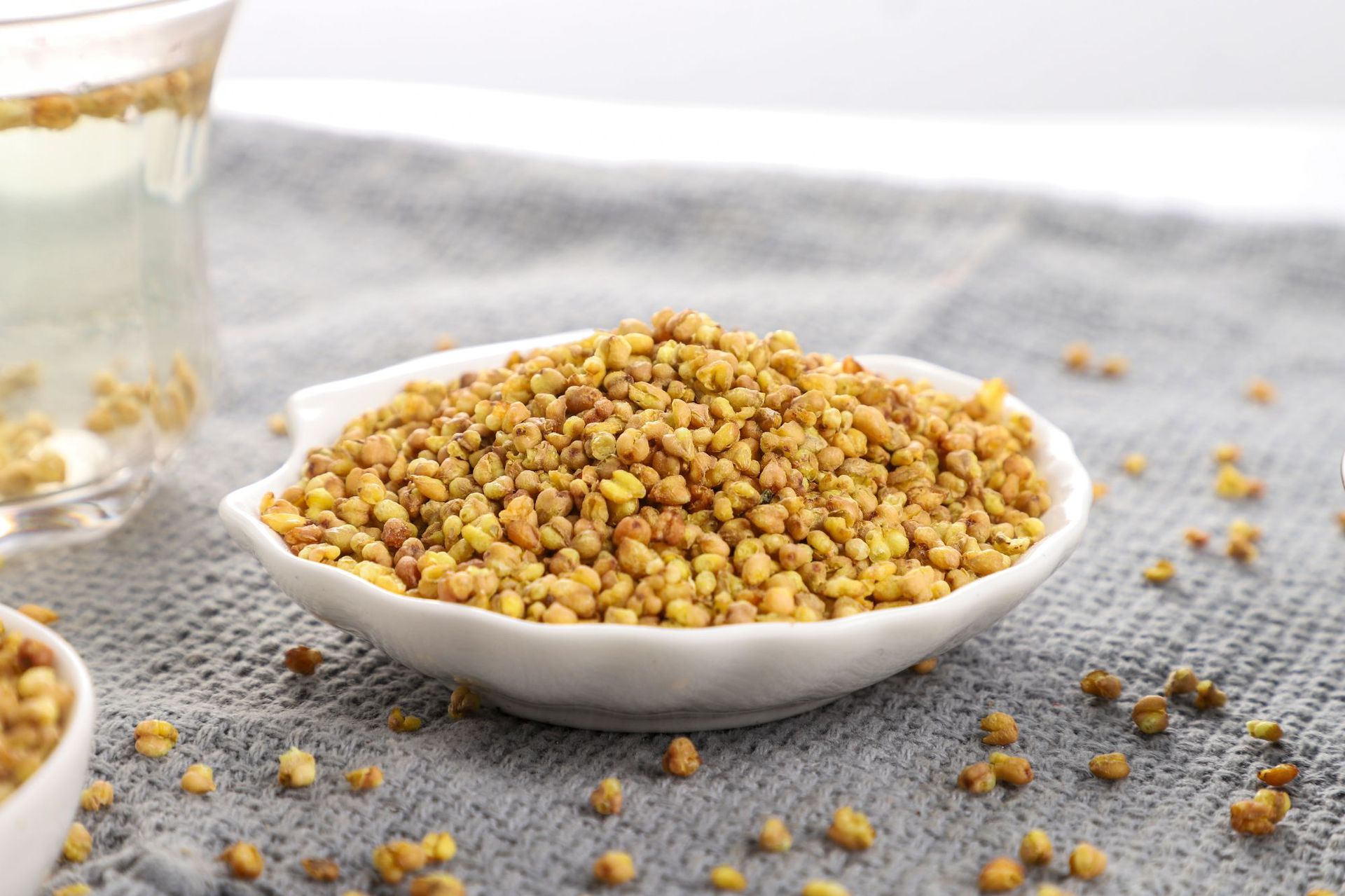 新货四川大凉山全胚芽大粒黄苦荞茶虫草珍珠粒苦荞米茶散装批发