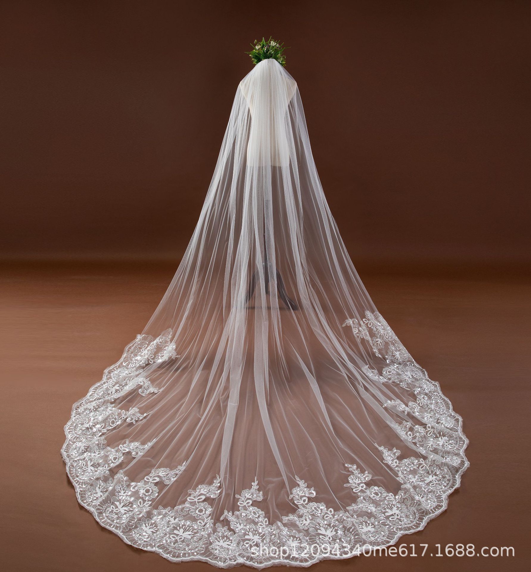 批发长款亮片大花边拖尾头纱新娘头纱结婚纱拍照配饰白色发梳头纱