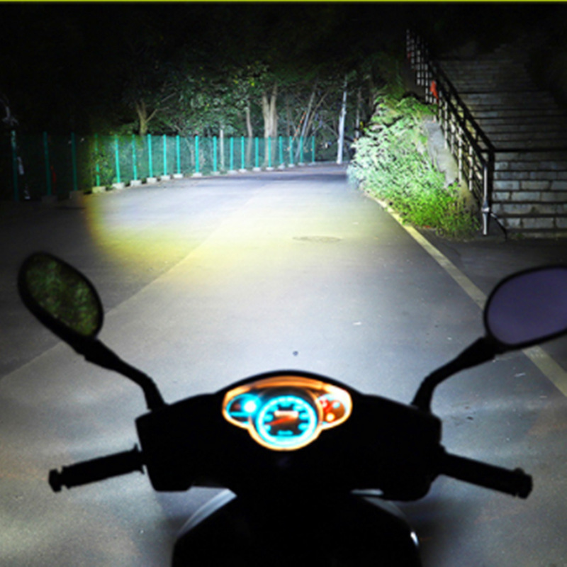 摩托车led灯泡聚光超亮远近光灯12-80v电动车灯黄白光双色改装灯