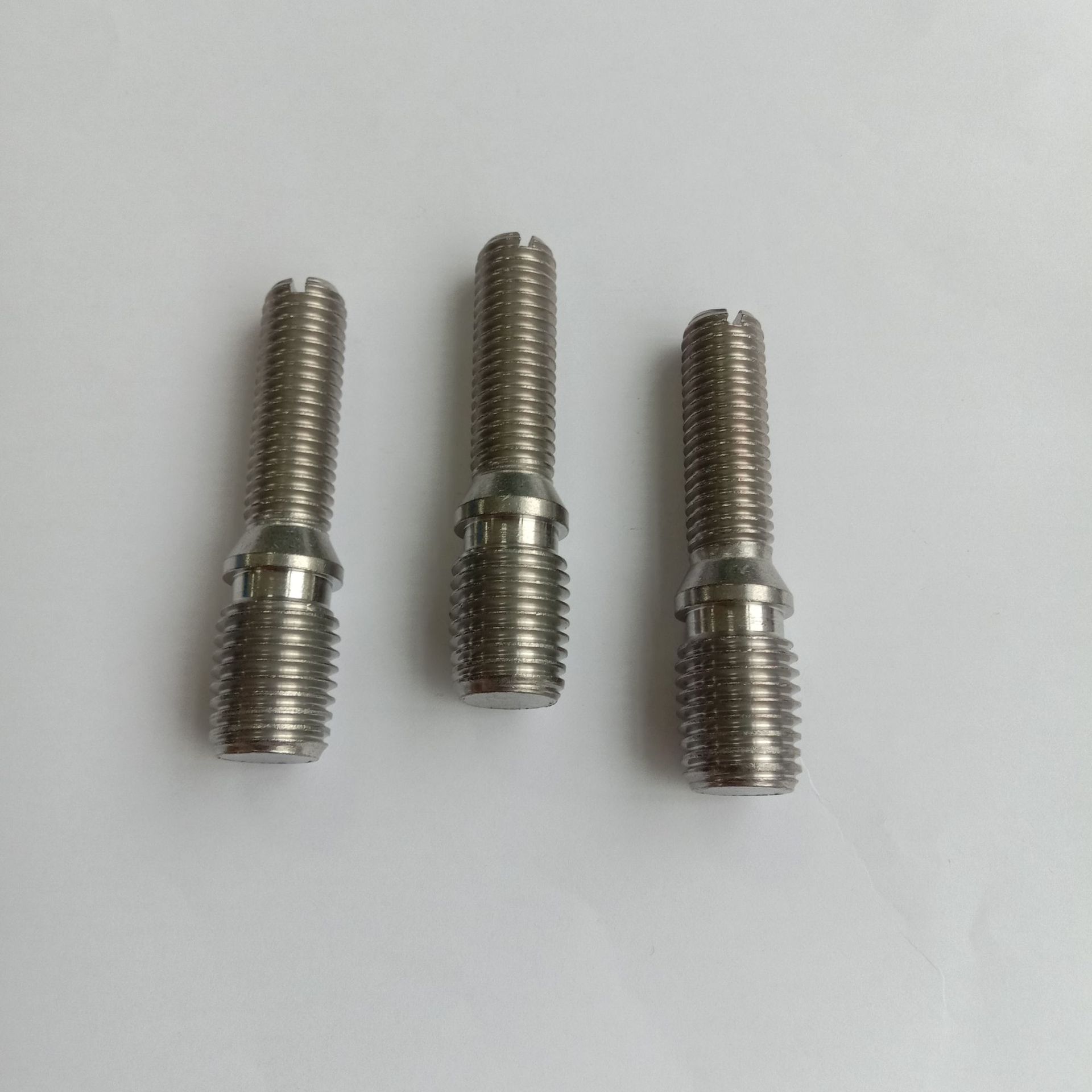 厂家直销304非标定制开槽中沉头螺柱 一字槽中沉头割槽机螺丝