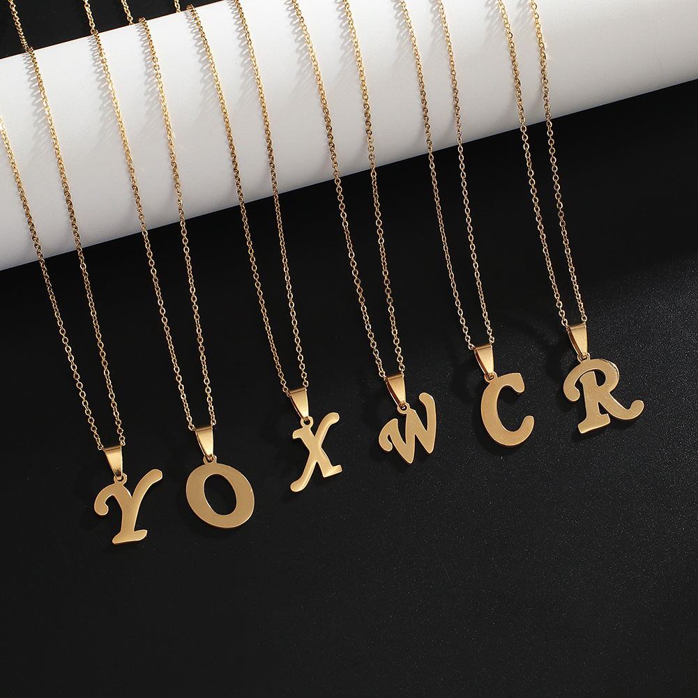 欧美新款不锈钢吊坠26个英文字母项链不锈钢字母名字项链批发