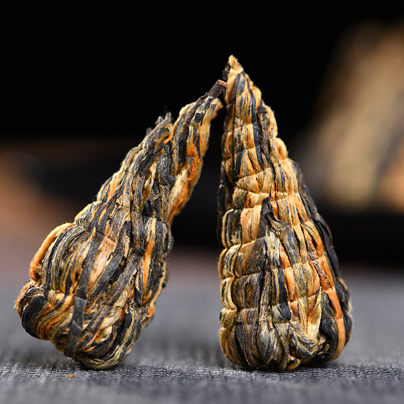 宝塔滇红 凤庆滇红茶 手工茶玲珑金塔古树红茶散茶100g盒装