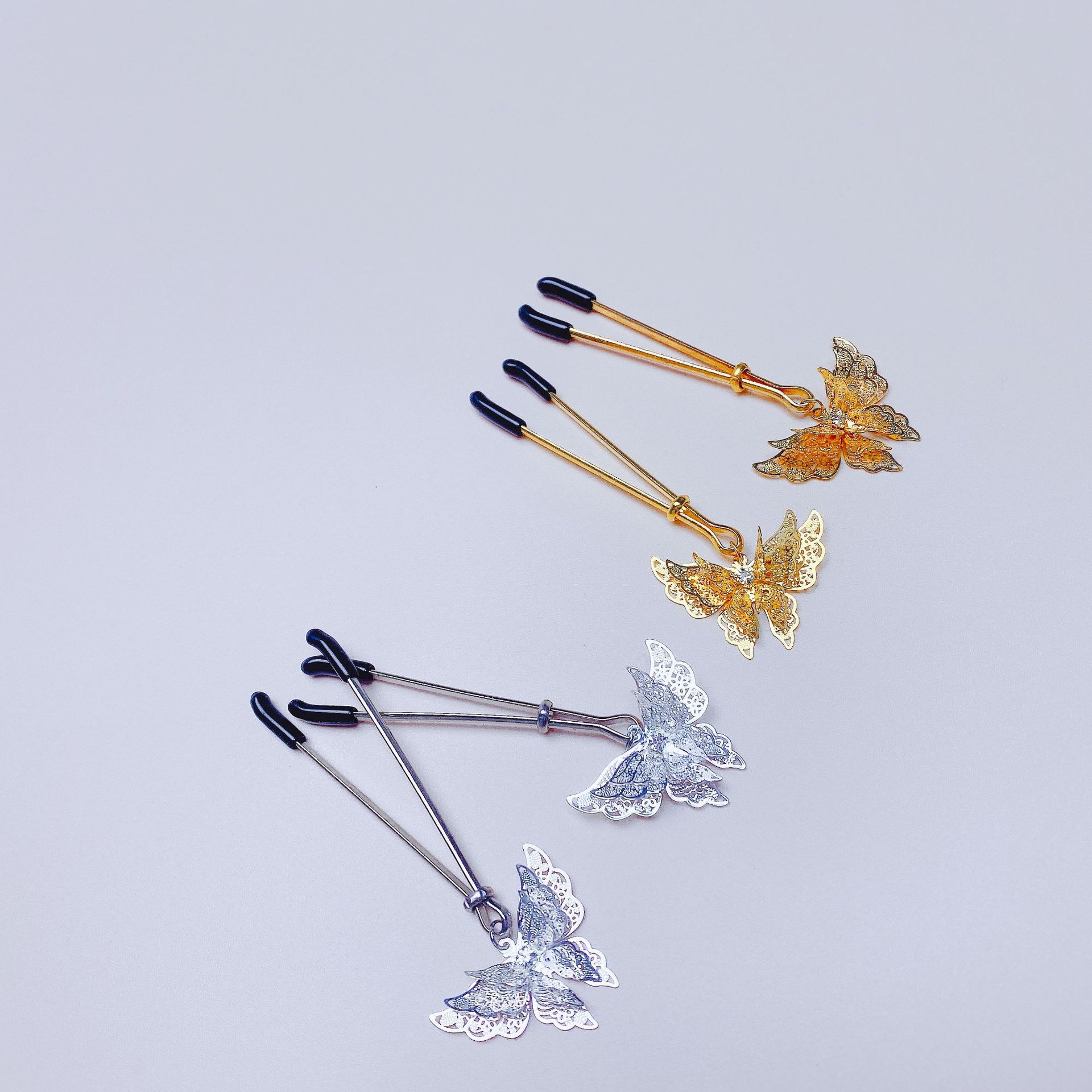 乳夹蝴蝶乳夹情趣乳夹sm乳夹夫妻房事女用长款乳夹另类玩具刺激