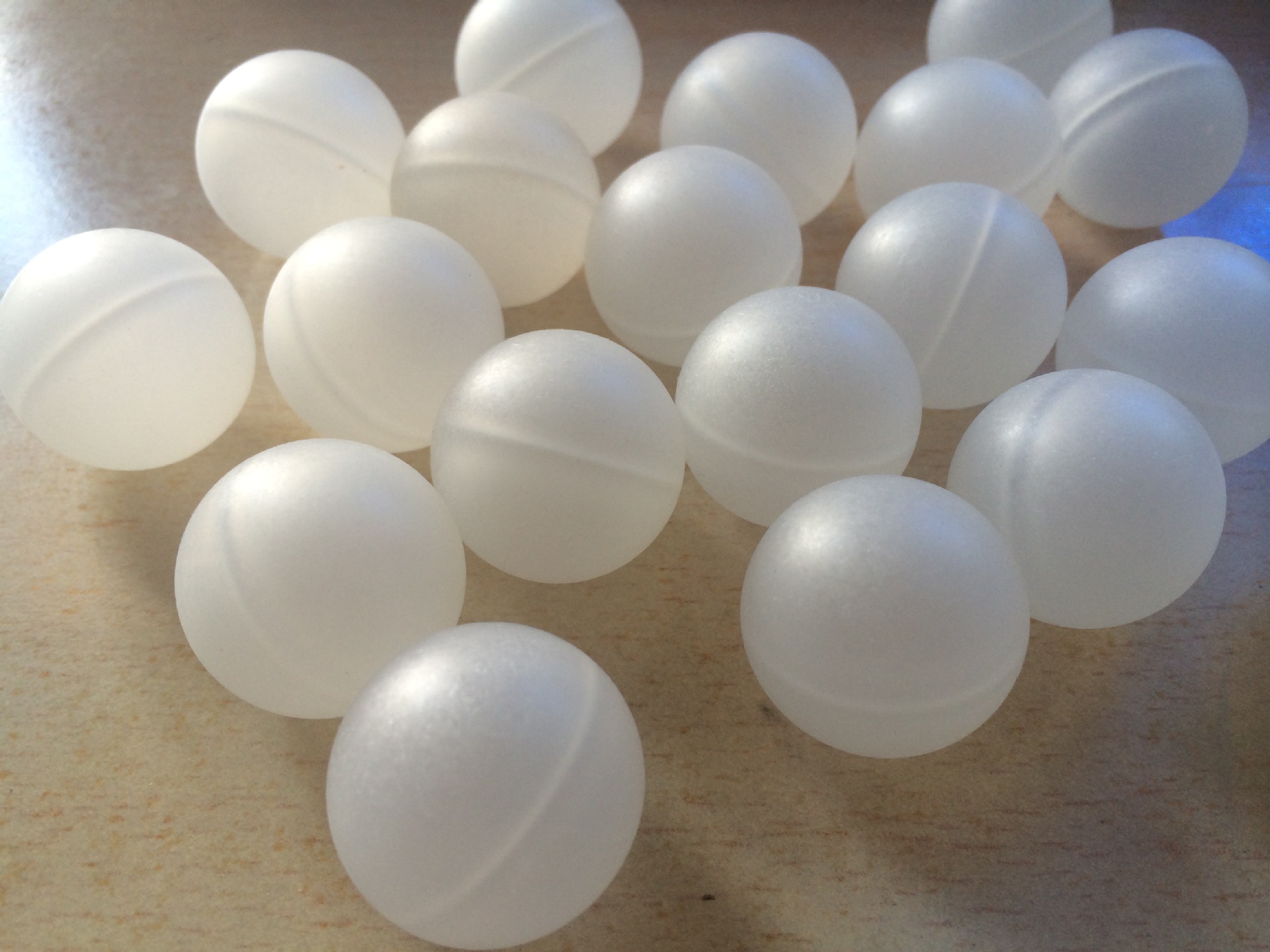 供应33mm pp空心球 塑料浮球 空心滚珠