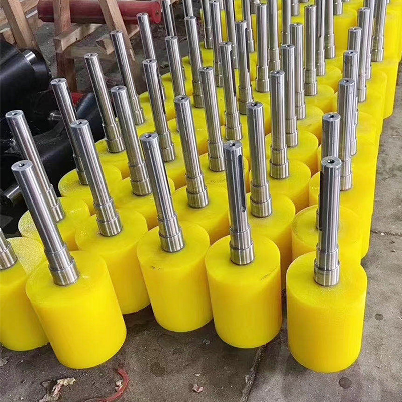 无动力输送带滚筒轴橡胶聚氨酯硅胶胶辊包胶定制镜面开槽钢辊压辊