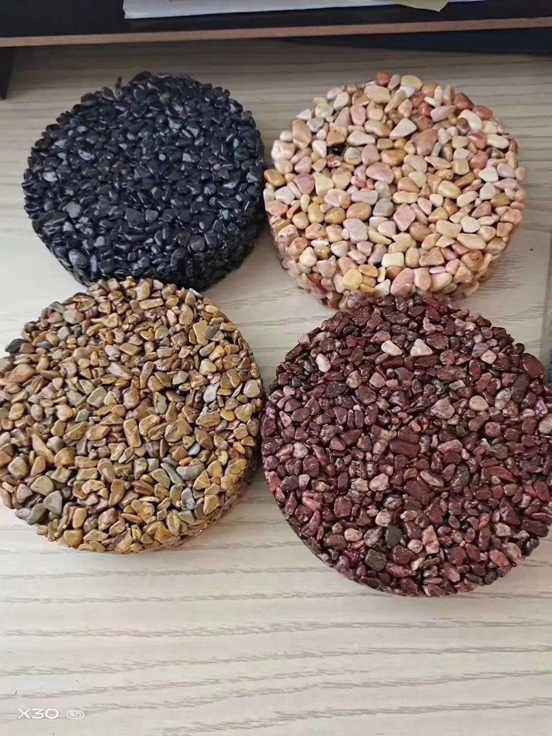 厂家供应彩色路面胶水透水胶粘石地坪环氧树脂胶粘石粘合剂胶粘剂