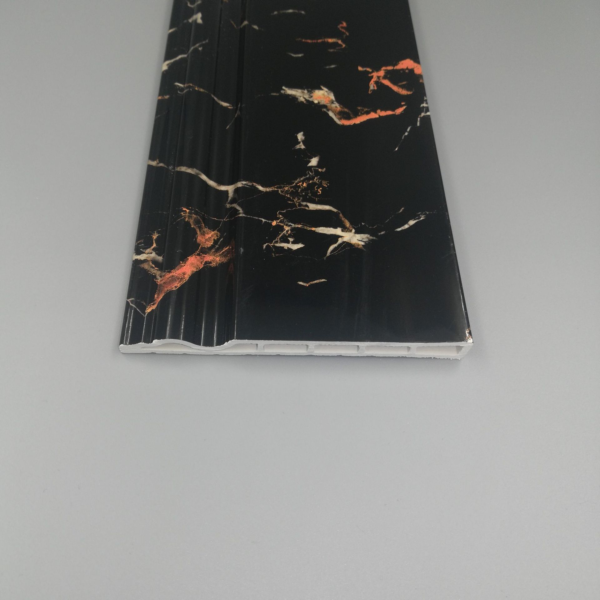 踢脚线pvc河北厂家生产 高分子塑料踢脚线家装10公分踢脚线